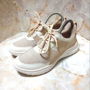 Clark's Collection Teagan Lace And Sand Women's Sneakers Size 7 M